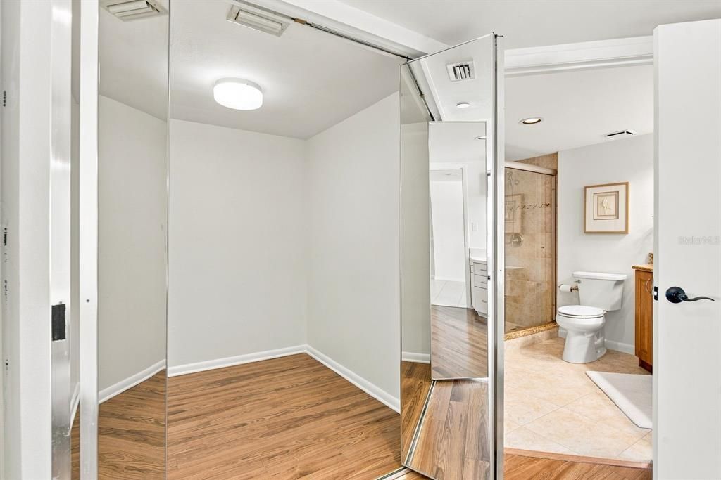 En Venta: $1,050,000 (2 camas, 2 baños, 1570 Pies cuadrados)