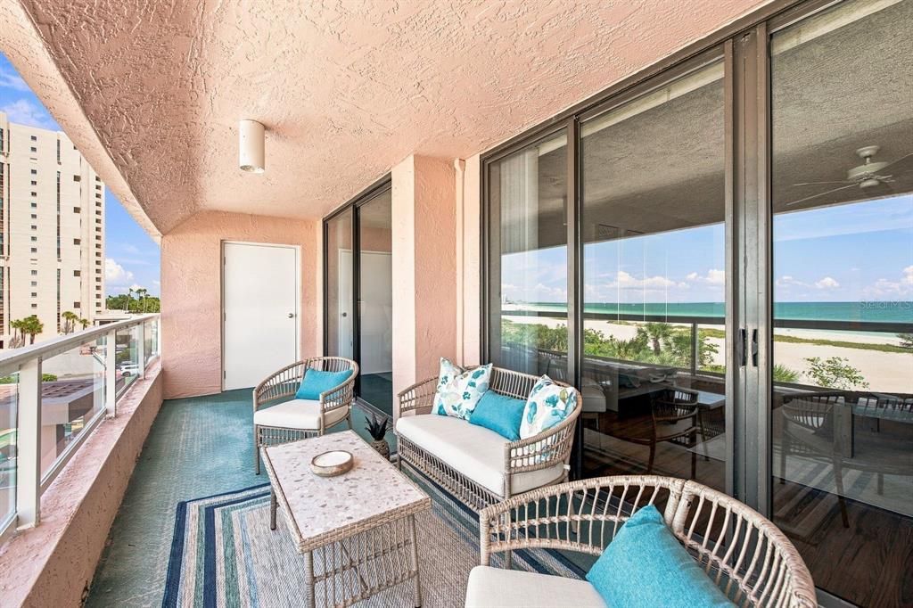 En Venta: $1,050,000 (2 camas, 2 baños, 1570 Pies cuadrados)