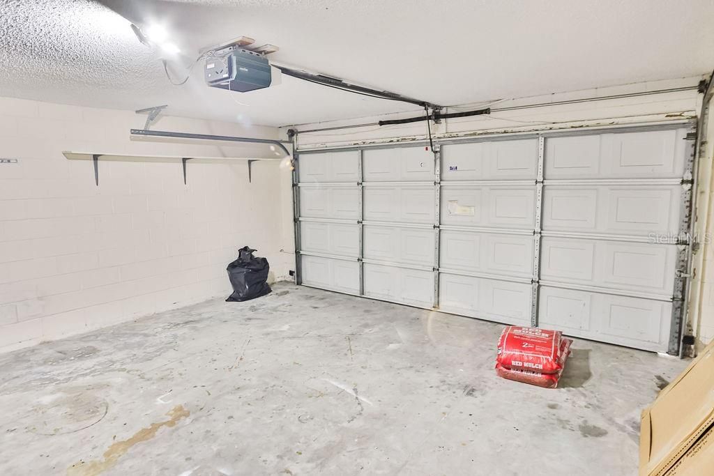 For Sale: $389,500 (3 beds, 2 baths, 1310 Square Feet)