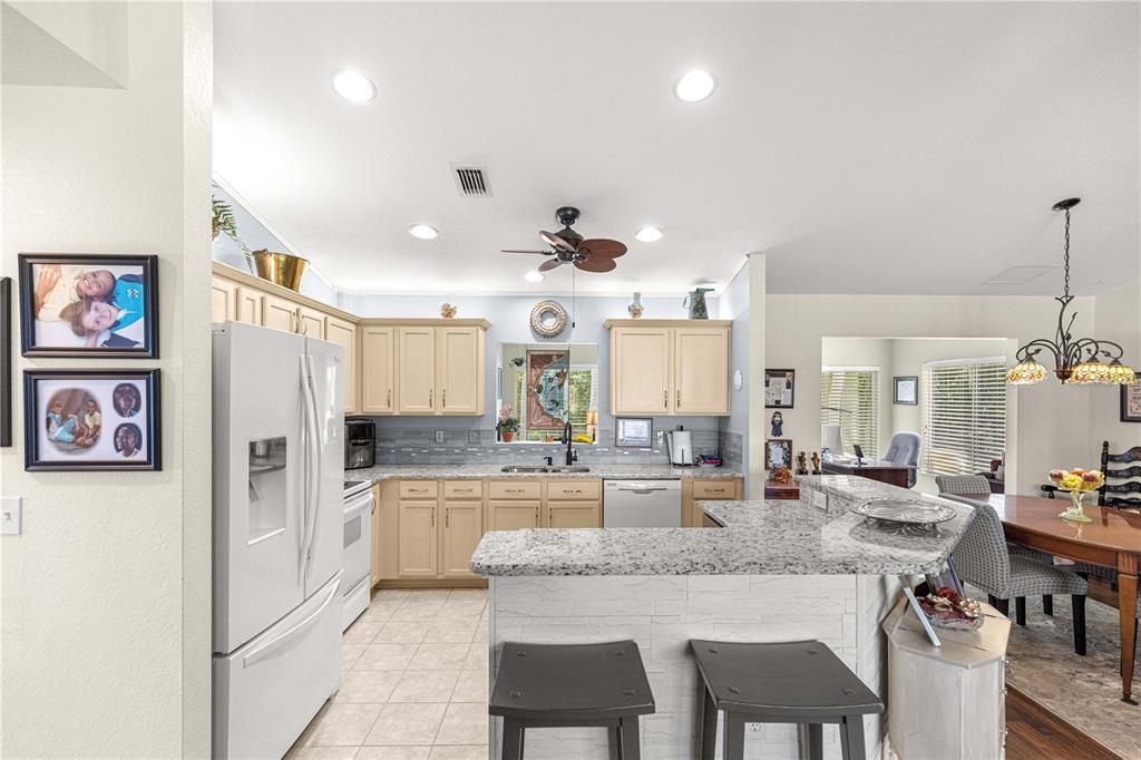 En Venta: $244,900 (2 camas, 2 baños, 1496 Pies cuadrados)