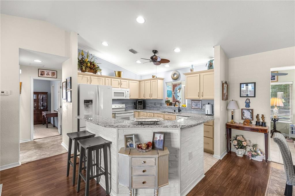 En Venta: $244,900 (2 camas, 2 baños, 1496 Pies cuadrados)