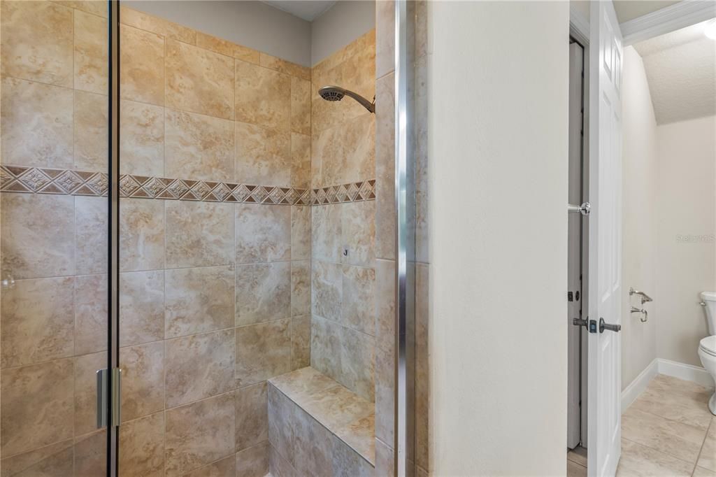 For Rent: $5,295 (5 beds, 4 baths, 3652 Square Feet)