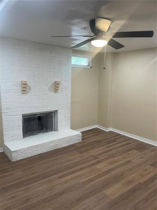For Rent: $1,800 (2 beds, 2 baths, 1600 Square Feet)