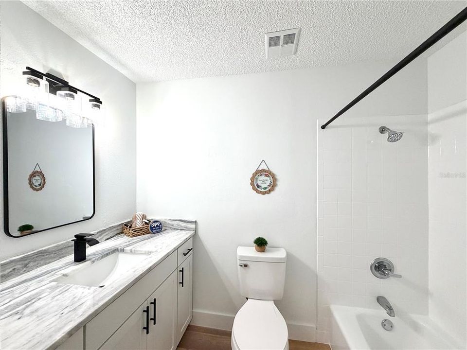 For Sale: $239,900 (3 beds, 2 baths, 1508 Square Feet)