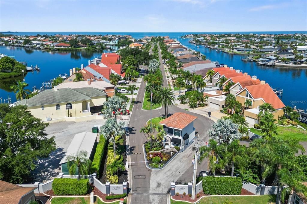 待售: $600,000 (0.15 acres)