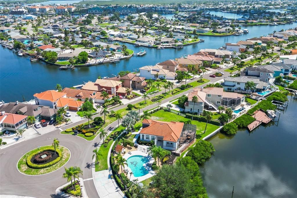 待售: $600,000 (0.15 acres)