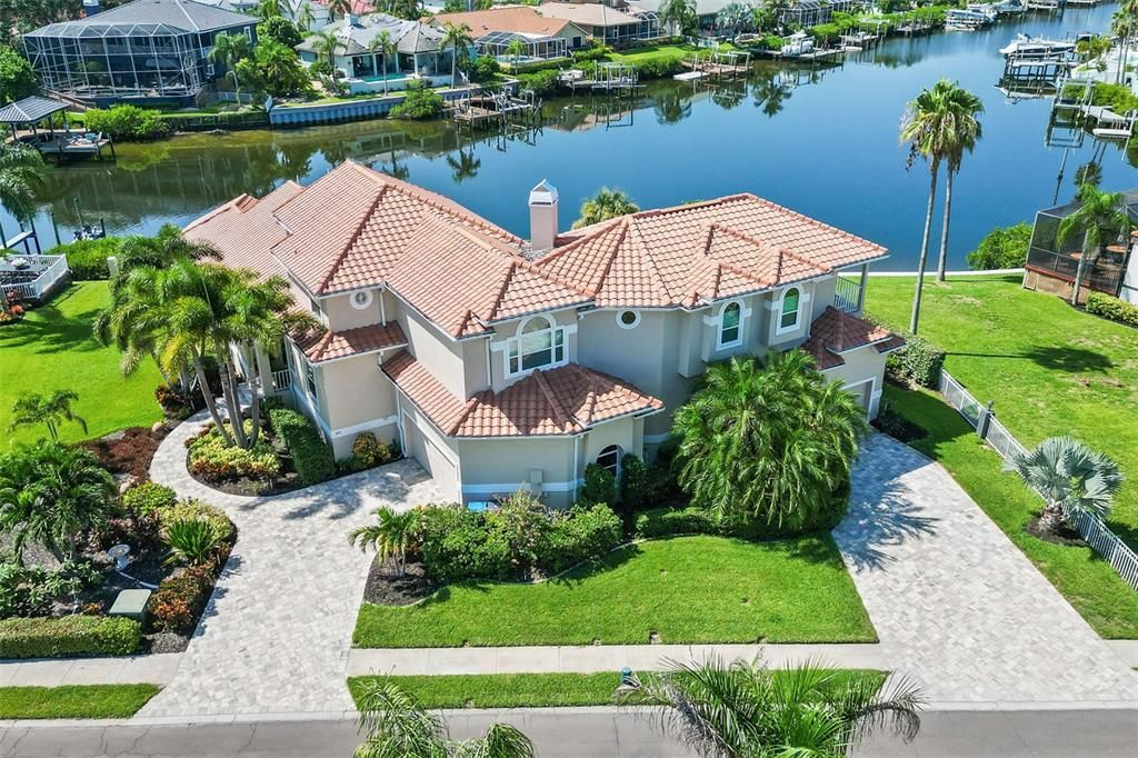 待售: $600,000 (0.15 acres)