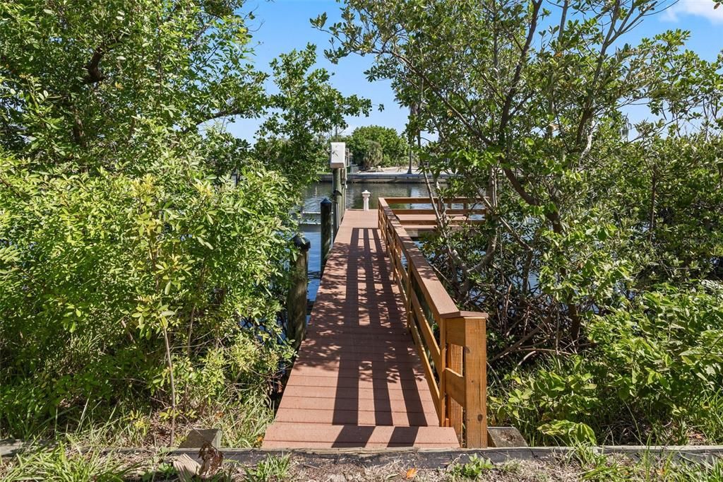待售: $600,000 (0.15 acres)