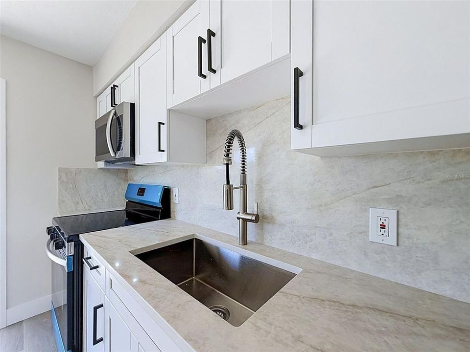 En Venta: $199,999 (2 camas, 1 baños, 728 Pies cuadrados)