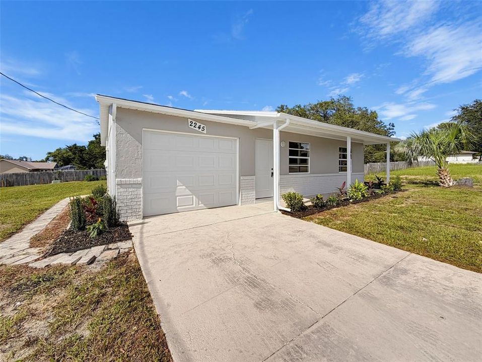 En Venta: $199,999 (2 camas, 1 baños, 728 Pies cuadrados)