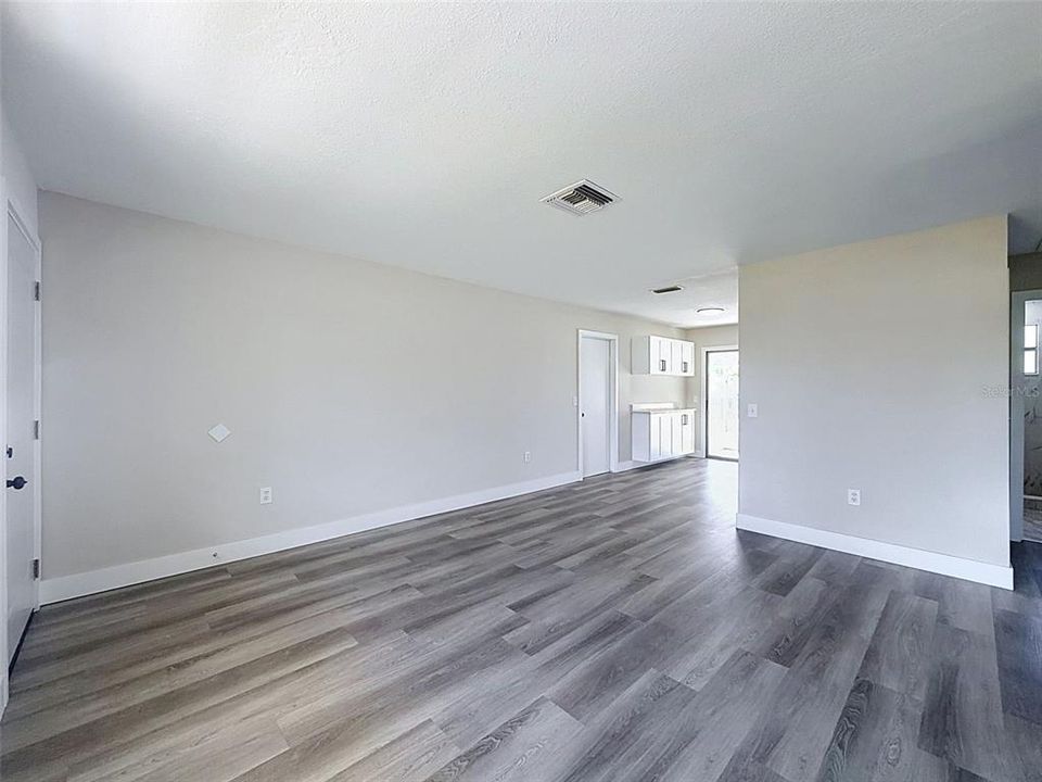 En Venta: $199,999 (2 camas, 1 baños, 728 Pies cuadrados)