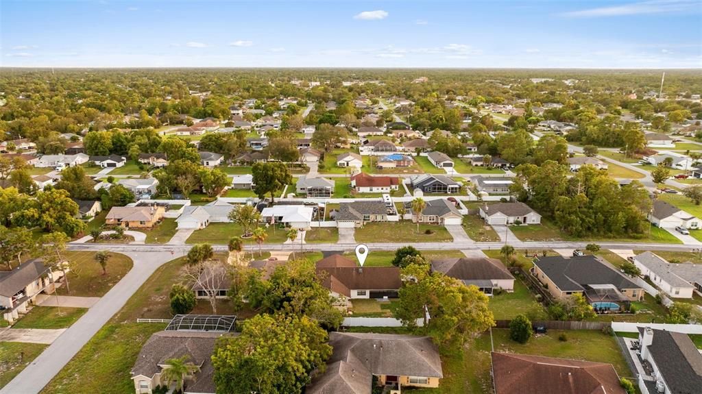 For Sale: $339,900 (4 beds, 2 baths, 1975 Square Feet)