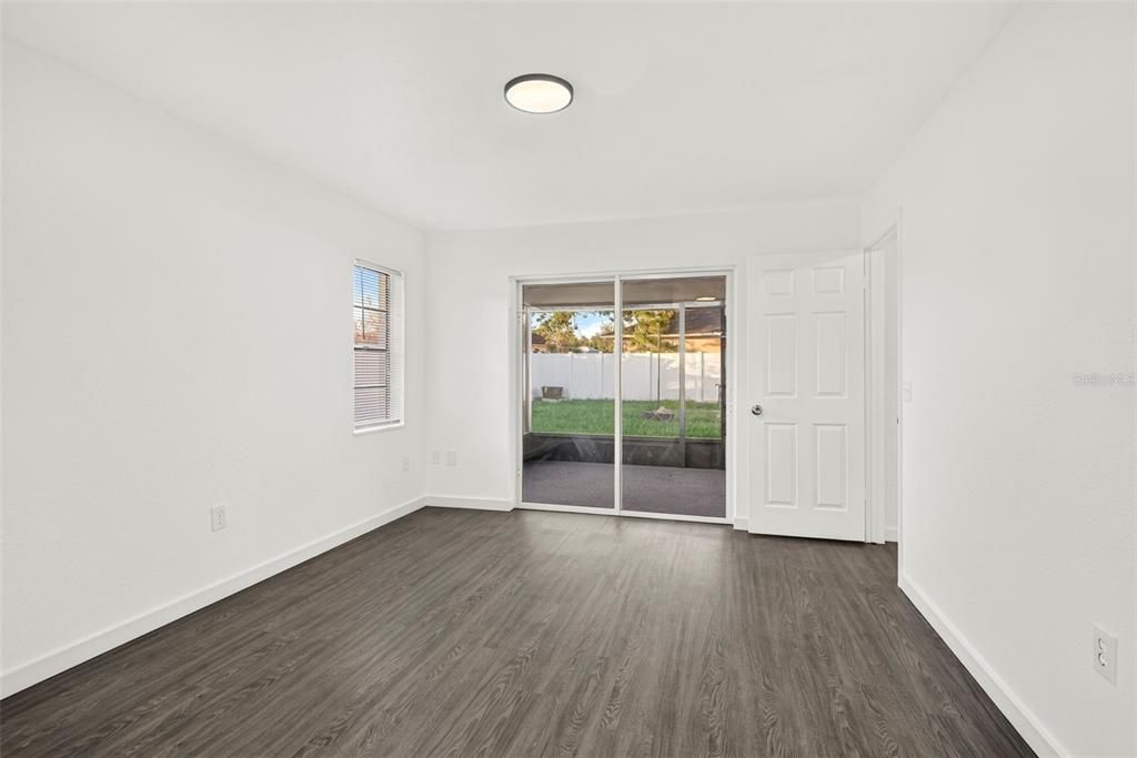 For Sale: $339,900 (4 beds, 2 baths, 1975 Square Feet)