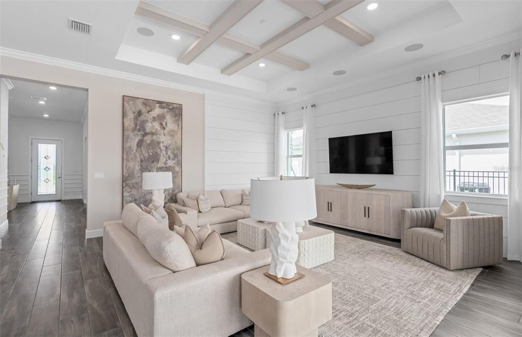 En Venta: $899,000 (3 camas, 3 baños, 2861 Pies cuadrados)