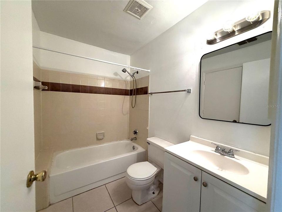 В аренду: $1,550 (2 спален, 2 ванн, 991 Квадратных фут)