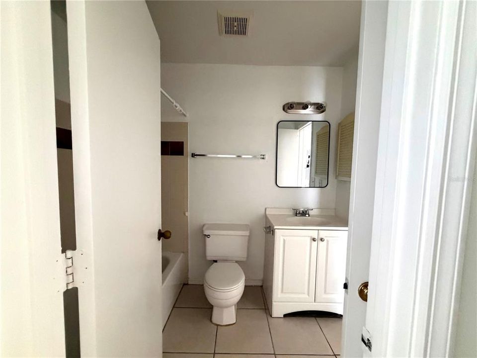 В аренду: $1,550 (2 спален, 2 ванн, 991 Квадратных фут)