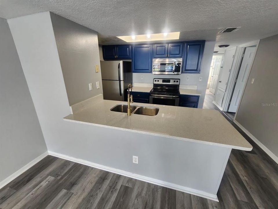 For Rent: $1,900 (3 beds, 2 baths, 1287 Square Feet)