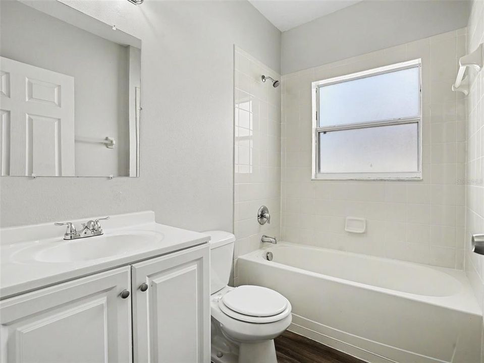 En Venta: $254,900 (3 camas, 2 baños, 1640 Pies cuadrados)