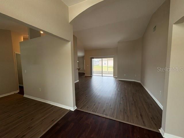 En Venta: $269,900 (3 camas, 2 baños, 1867 Pies cuadrados)