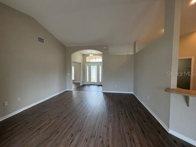 En Venta: $269,900 (3 camas, 2 baños, 1867 Pies cuadrados)