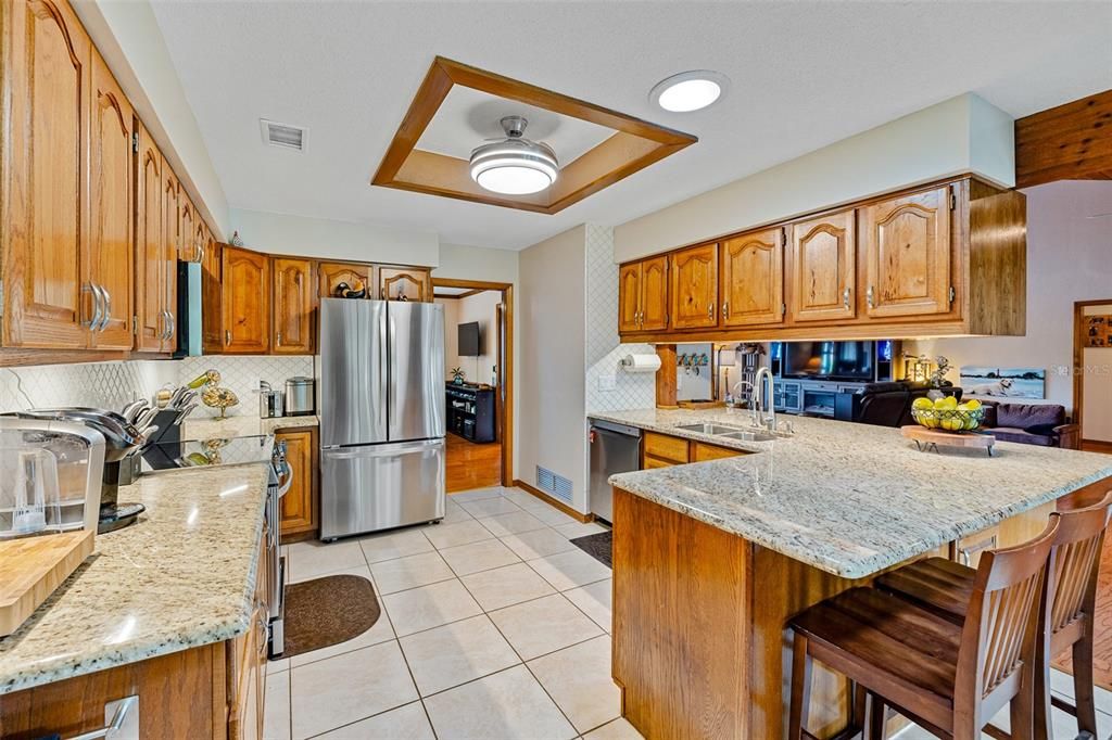 На продажу: $549,900 (4 спален, 3 ванн, 2804 Квадратных фут)