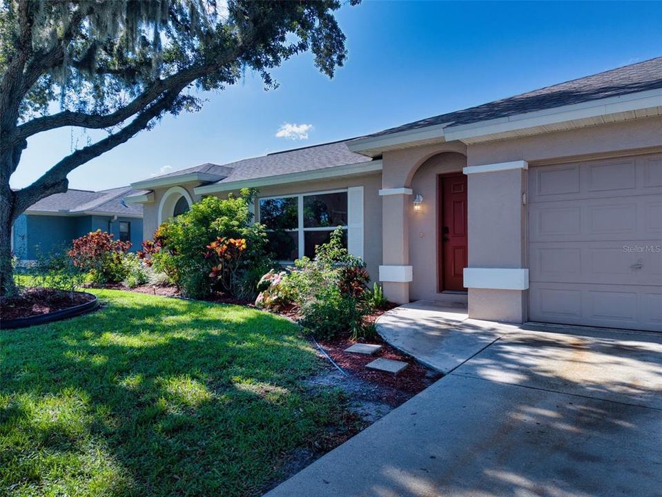 En Venta: $499,000 (3 camas, 2 baños, 1800 Pies cuadrados)