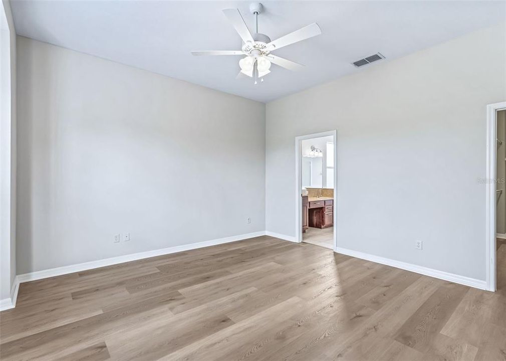 For Sale: $349,000 (2 beds, 2 baths, 1673 Square Feet)