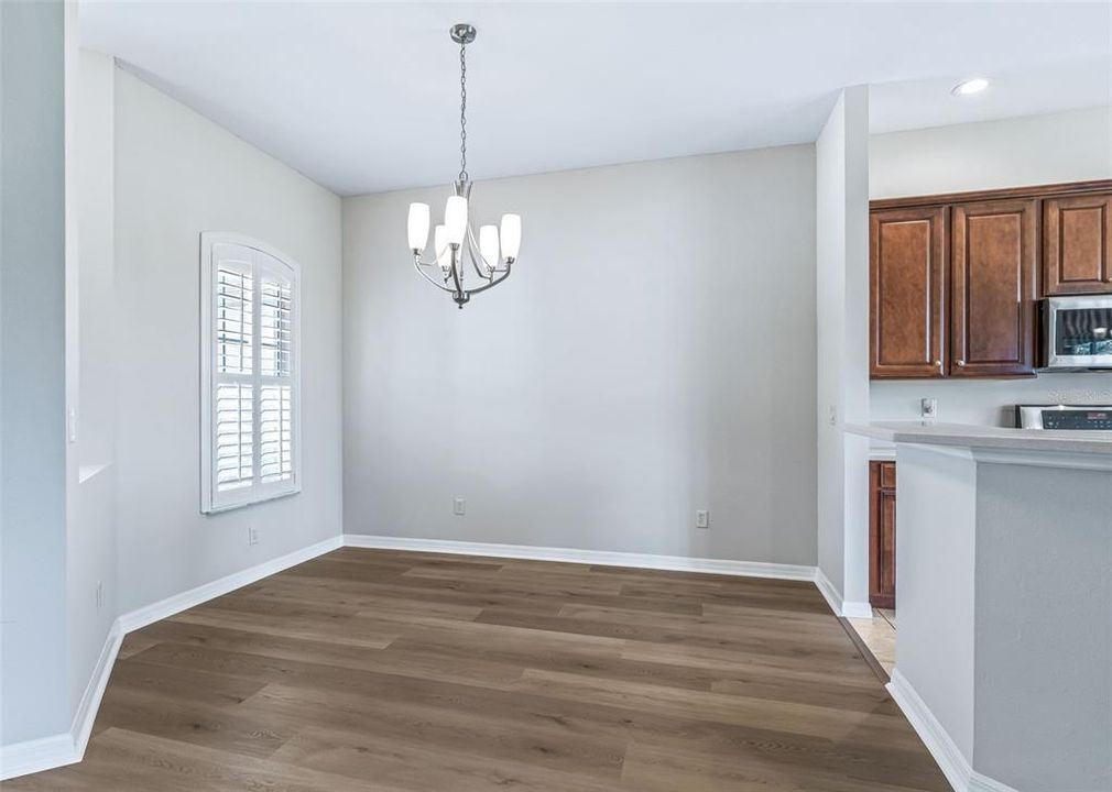 For Sale: $349,000 (2 beds, 2 baths, 1673 Square Feet)