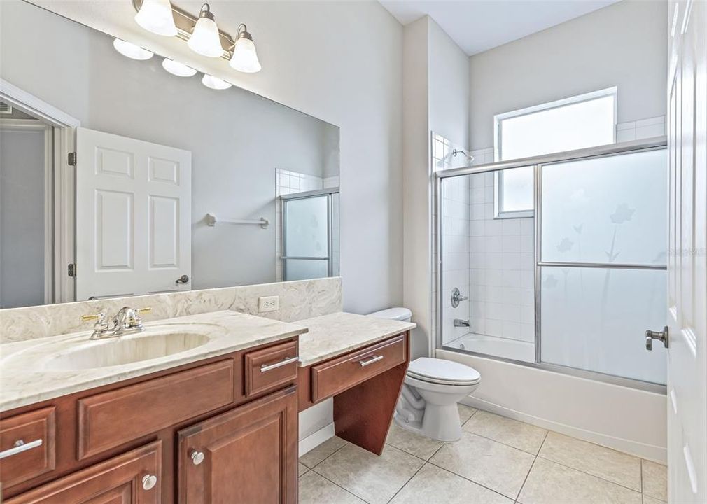 For Sale: $349,000 (2 beds, 2 baths, 1673 Square Feet)