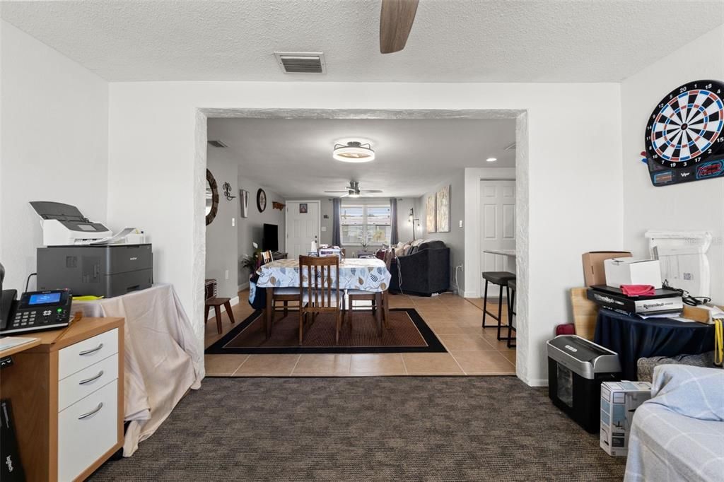 For Sale: $265,000 (3 beds, 2 baths, 1210 Square Feet)