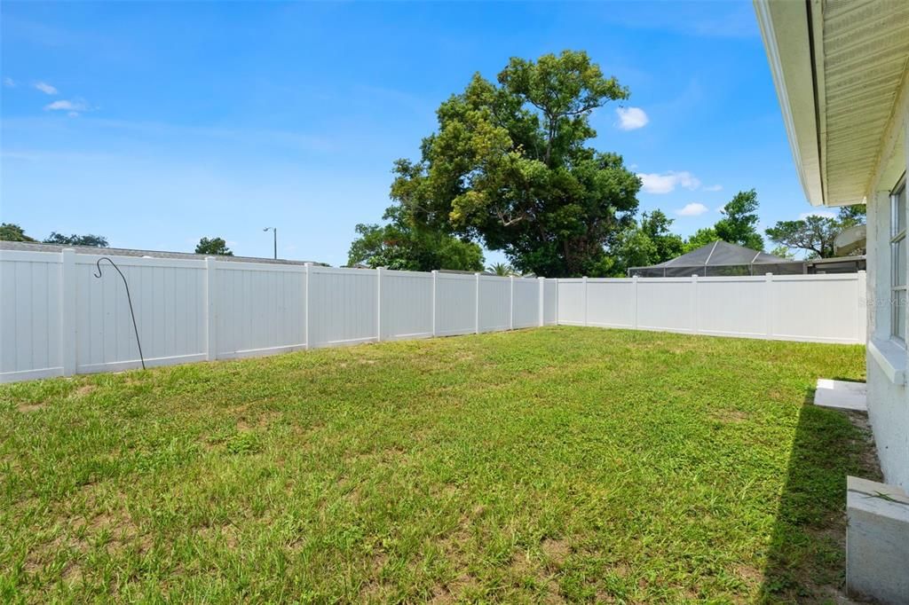 For Sale: $265,000 (3 beds, 2 baths, 1210 Square Feet)