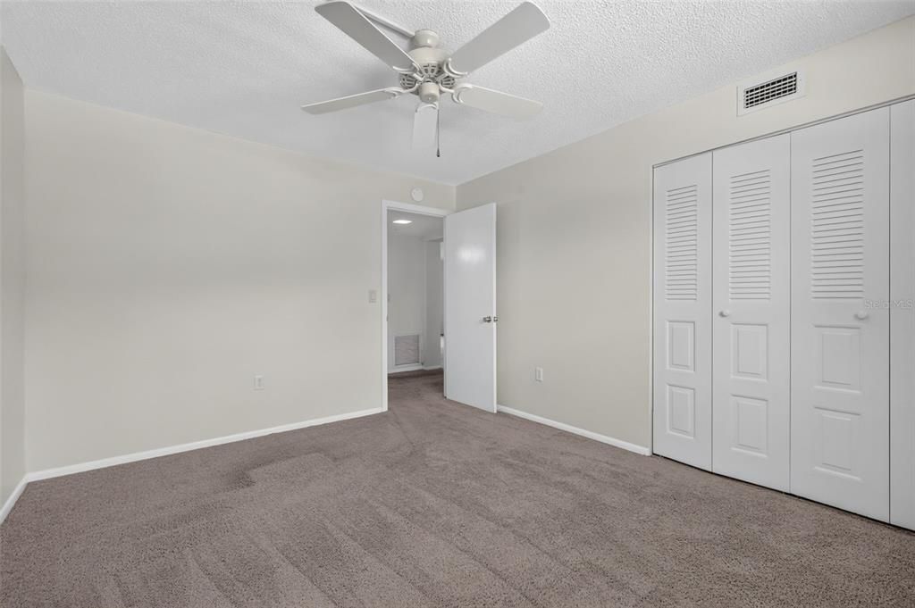 For Sale: $269,000 (2 beds, 2 baths, 1163 Square Feet)