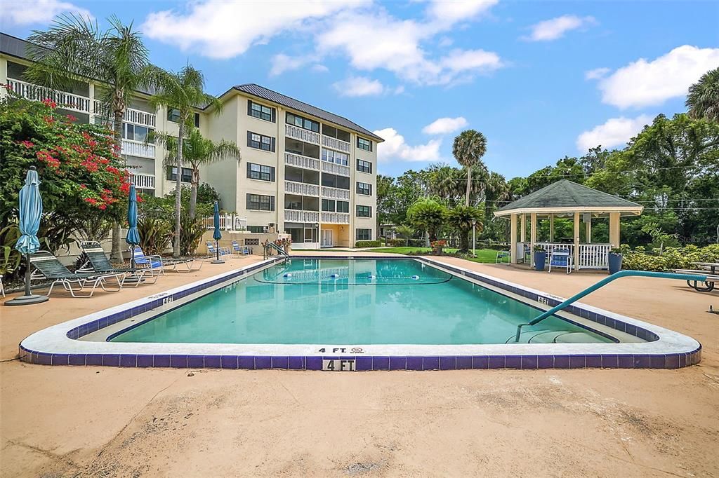 For Sale: $269,000 (2 beds, 2 baths, 1163 Square Feet)