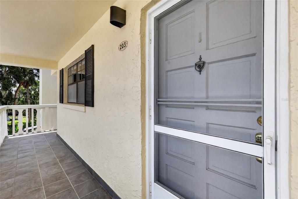 For Sale: $269,000 (2 beds, 2 baths, 1163 Square Feet)