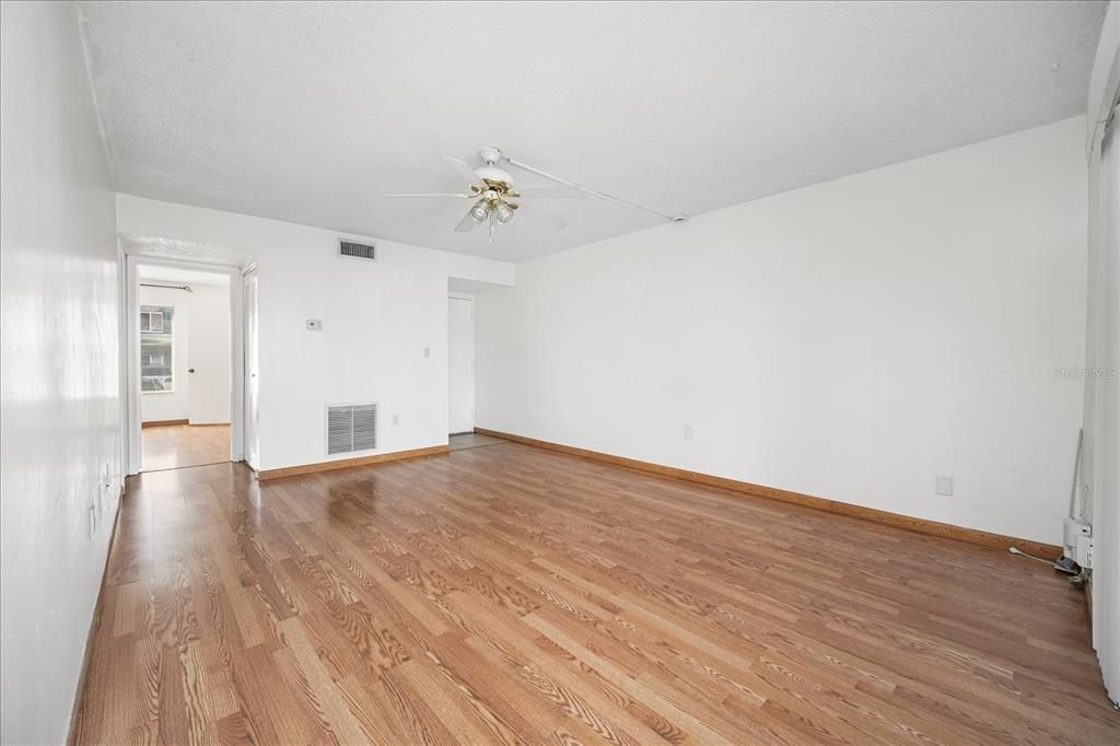 En Venta: $119,900 (1 camas, 1 baños, 680 Pies cuadrados)