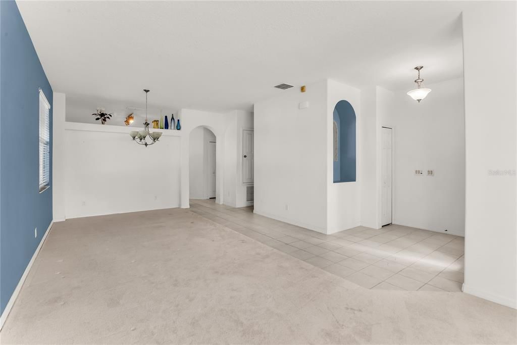 На продажу: $349,990 (4 спален, 2 ванн, 1972 Квадратных фут)