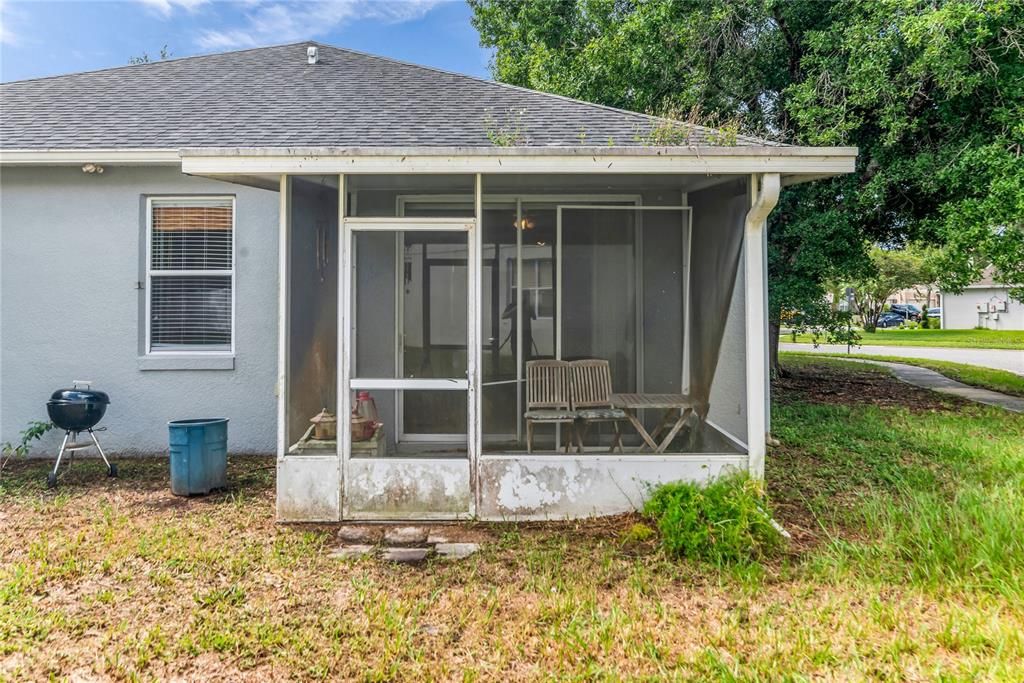 На продажу: $349,990 (4 спален, 2 ванн, 1972 Квадратных фут)
