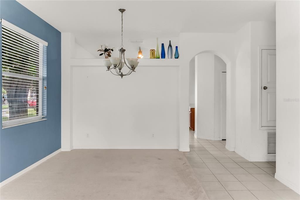 На продажу: $349,990 (4 спален, 2 ванн, 1972 Квадратных фут)