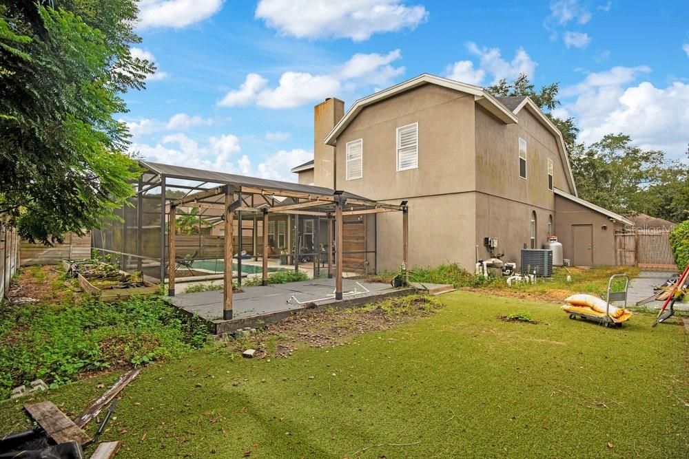 For Sale: $659,900 (4 beds, 2 baths, 2828 Square Feet)