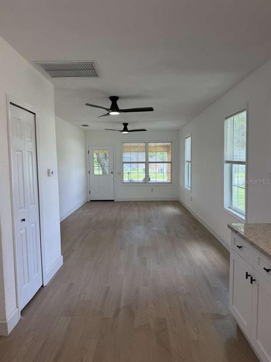 En Venta: $249,949 (3 camas, 1 baños, 1104 Pies cuadrados)