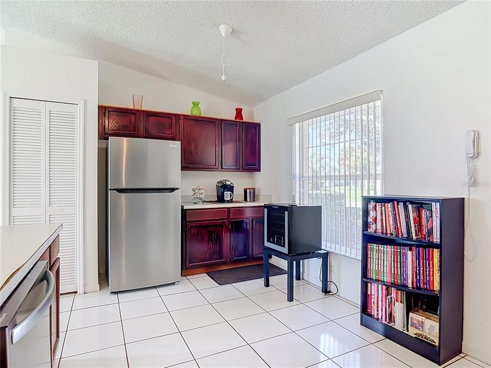 Activo con contrato: $298,000 (3 camas, 2 baños, 1448 Pies cuadrados)