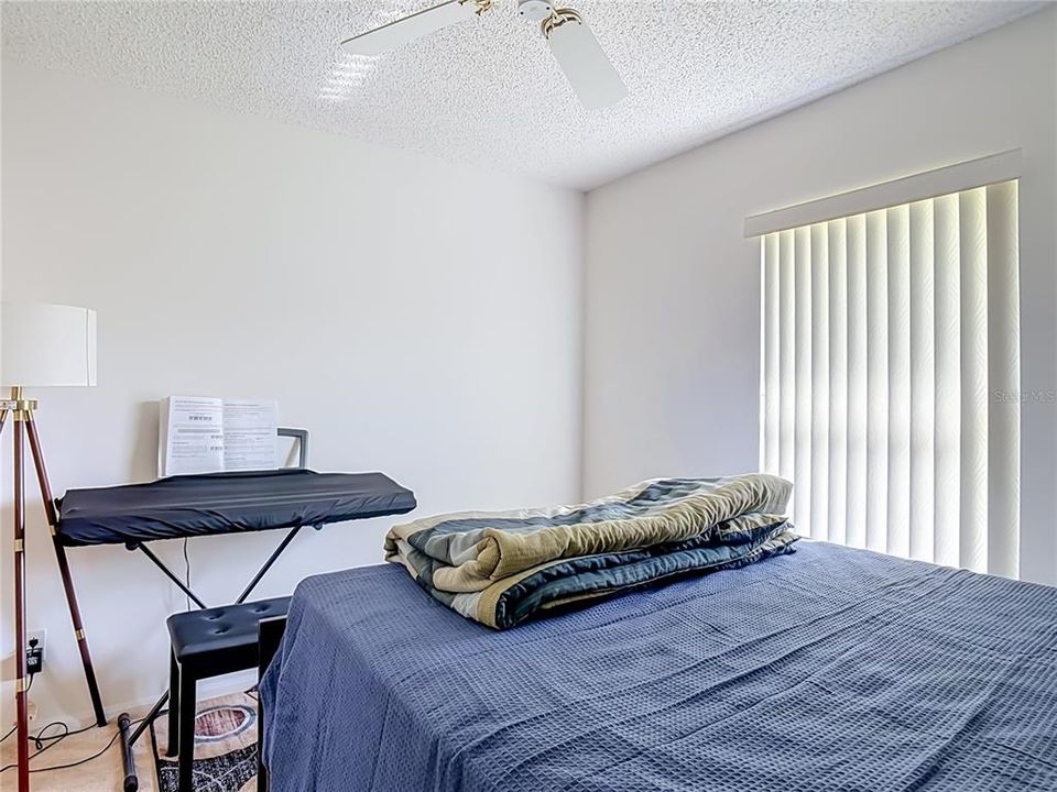 Activo con contrato: $298,000 (3 camas, 2 baños, 1448 Pies cuadrados)