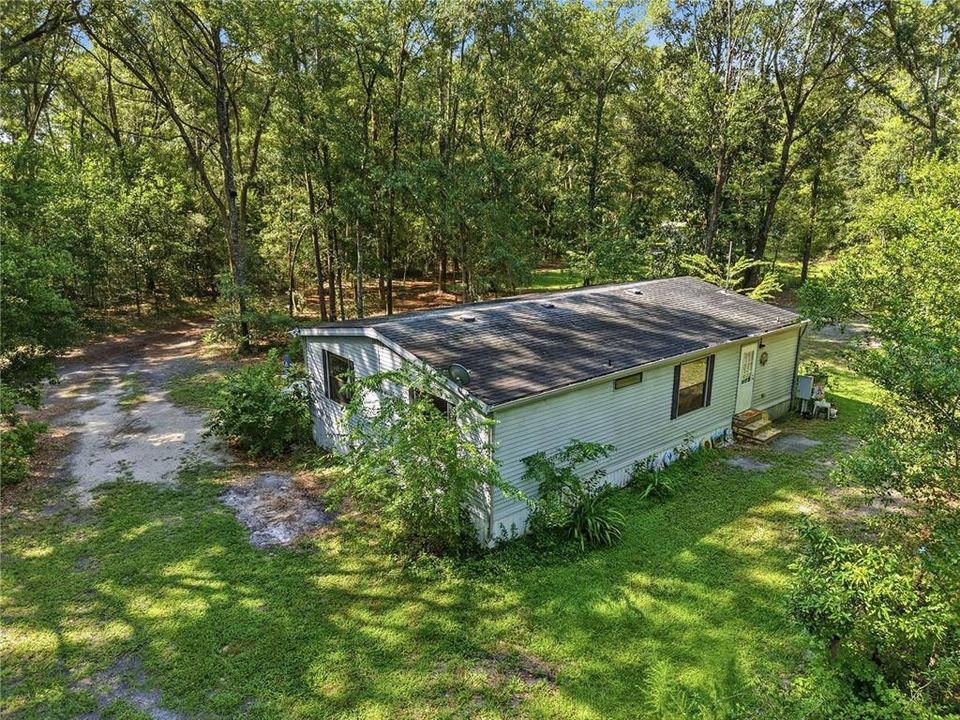 For Sale: $450,000 (6 beds, 4 baths, 2322 Square Feet)