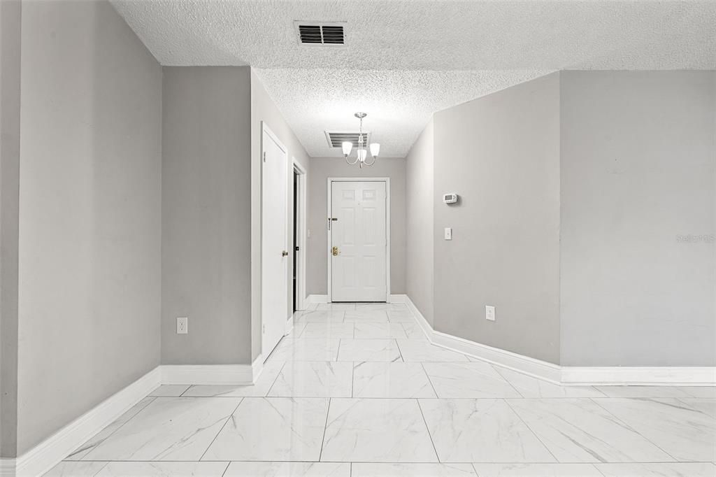 For Sale: $290,000 (3 beds, 2 baths, 1135 Square Feet)