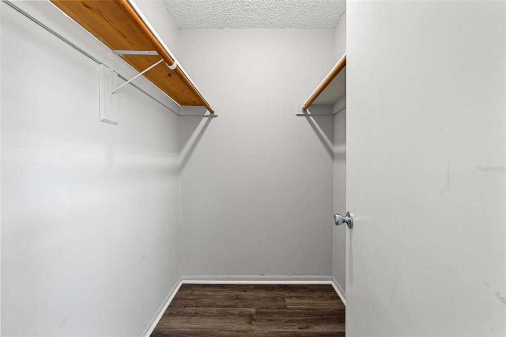For Sale: $290,000 (3 beds, 2 baths, 1135 Square Feet)