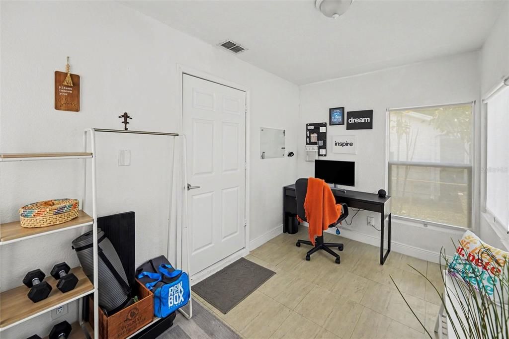 En Venta: $319,000 (2 camas, 1 baños, 1316 Pies cuadrados)