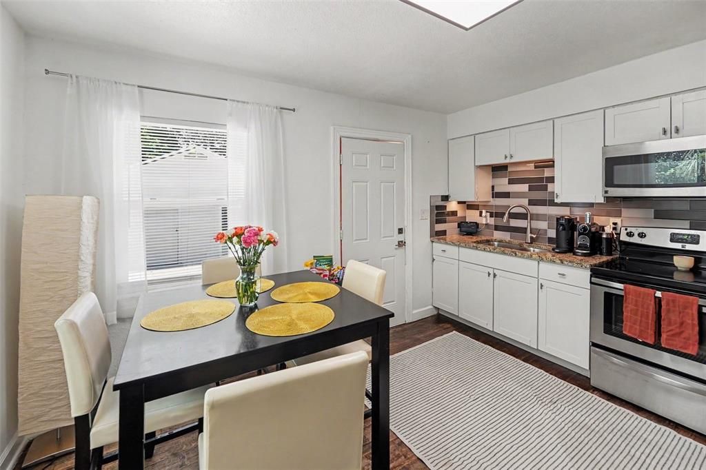 En Venta: $319,000 (2 camas, 1 baños, 1316 Pies cuadrados)