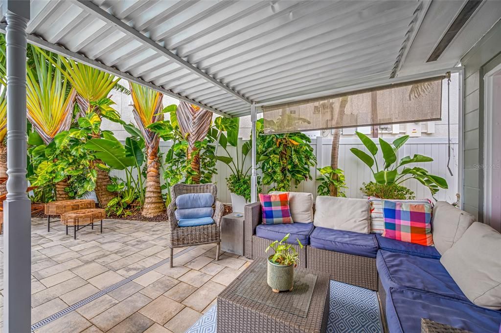 En Venta: $1,295,000 (2 camas, 2 baños, 1986 Pies cuadrados)