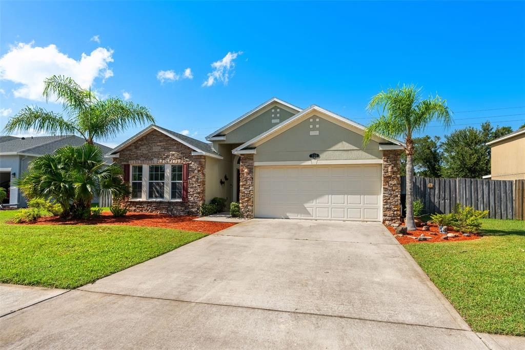 For Sale: $380,000 (3 beds, 2 baths, 1874 Square Feet)
