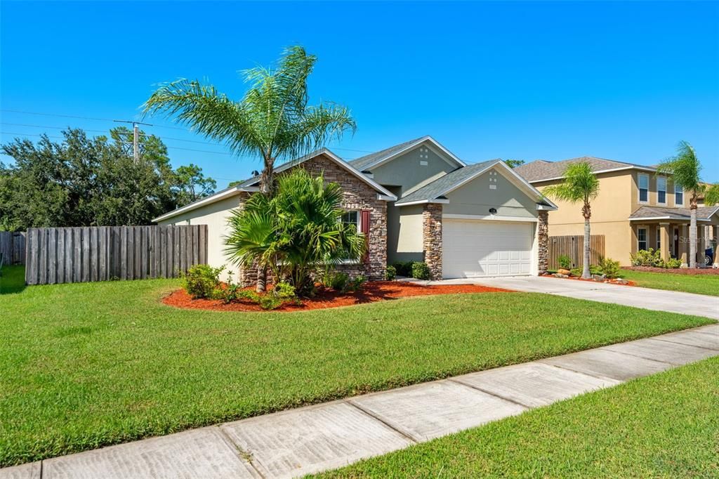 For Sale: $380,000 (3 beds, 2 baths, 1874 Square Feet)